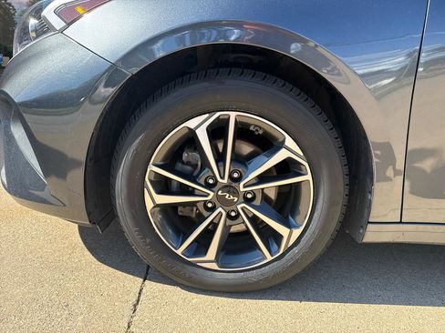 Used 2024 Kia Forte LXS FWD image 23