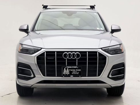 Used 2023 Audi Q5 2.0T Premium w/ Convenience Package image 4