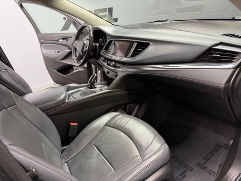 Used 2018 Buick Enclave Essence FWD image 55