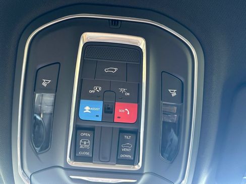 New 2026 Jeep Grand Cherokee Altitude RWD image 27