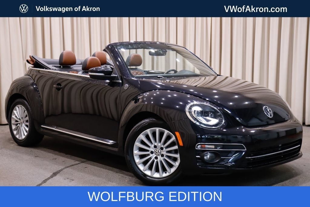 Used 2019 Volkswagen Beetle 2.0T SE FWD image 1