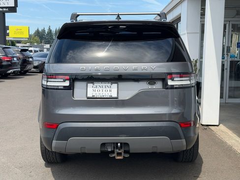 Used 2017 Land Rover Discovery SE AWD/4WD image 4