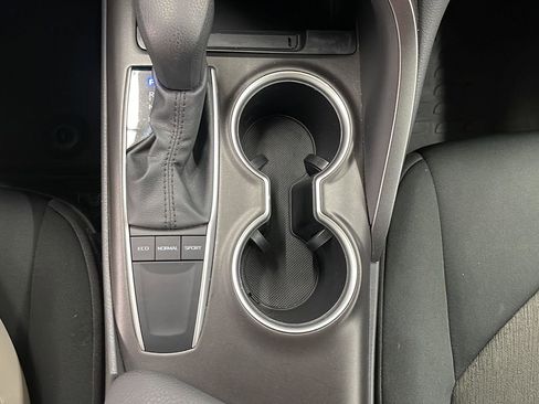 Used 2024 Toyota Camry LE image 19