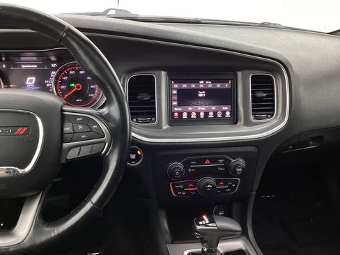 Used 2019 Dodge Charger SXT w/ Leather Interior Group image 34