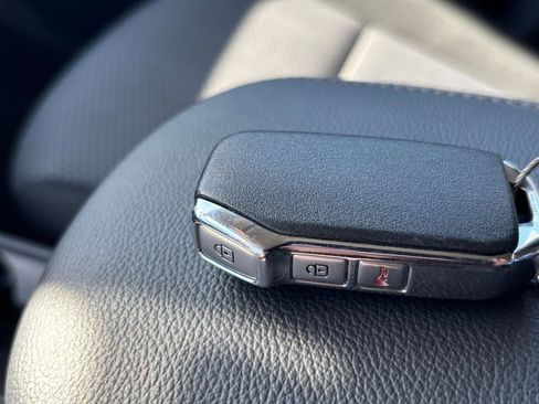 Used 2025 Kia Soul LX w/ LX Technology Package FWD image 21