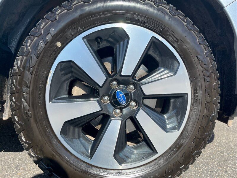 Used 2018 Subaru Forester 2.5i Premium AWD/4WD image 38