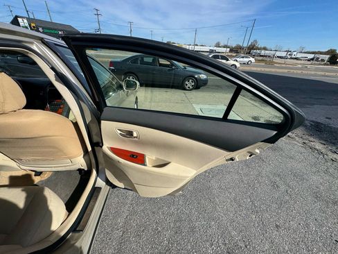 Used 2010 Lexus ES 350 image 16