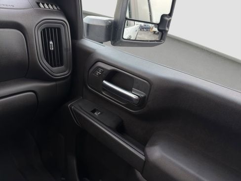 Used 2024 Chevrolet Silverado 2500 Custom w/ Custom Value Package AWD/4WD image 17