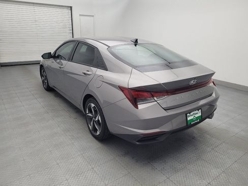 Used 2023 Hyundai Elantra SEL w/ Convenience Package FWD image 5
