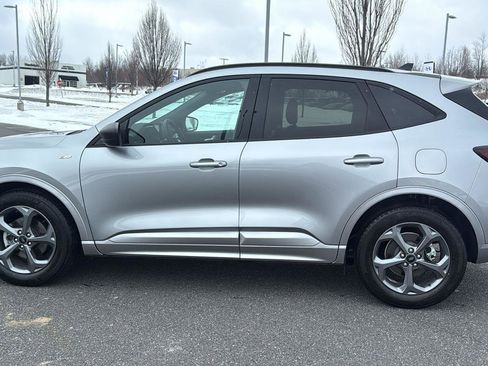 Used 2023 Ford Escape ST-Line w/ Tech Pack #1 image 11