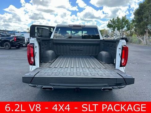 Used 2021 GMC Sierra 1500 SLT w/ SLT Premium Package image 16