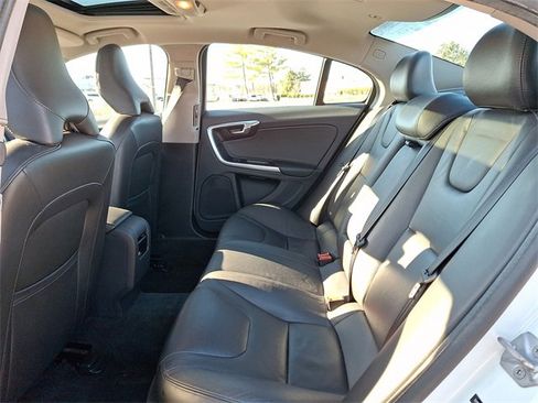 Used 2016 Volvo S60 T5 Premier w/ Protection Package image 10