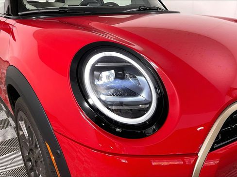 Certified 2026 MINI Cooper 2-Door Hardtop FWD image 29