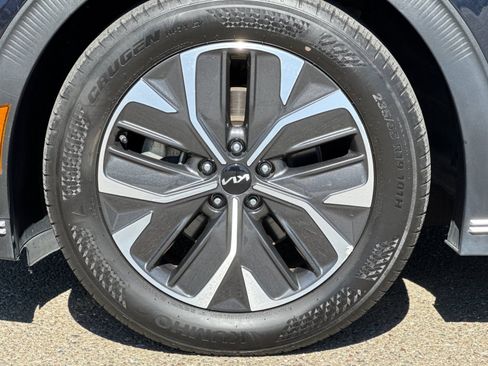Used 2024 Kia EV6 Light RWD image 36