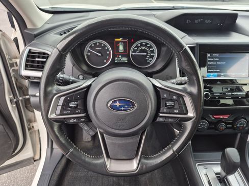 Used 2021 Subaru Forester Premium AWD/4WD image 18