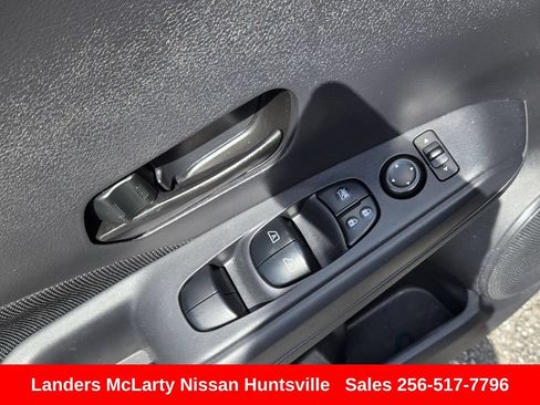 Used 2023 Nissan Kicks S FWD image 21