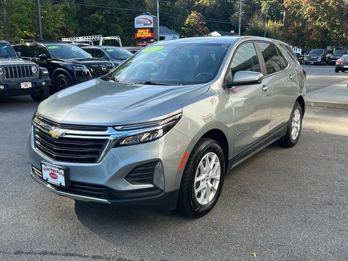 Used 2023 Chevrolet Equinox LT w/ Driver Convenience Package image 4