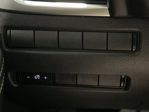 Used 2021 Nissan Rogue S image 34