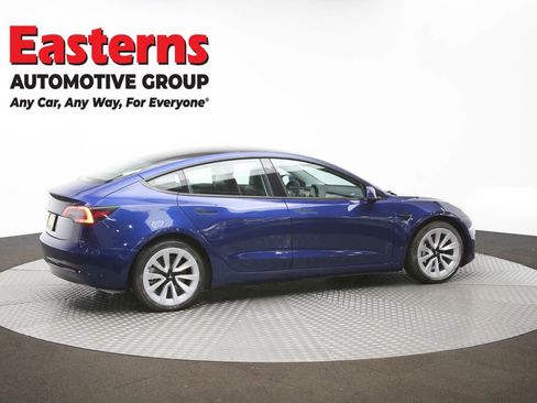 Used 2022 Tesla Model 3 Standard Range image 41