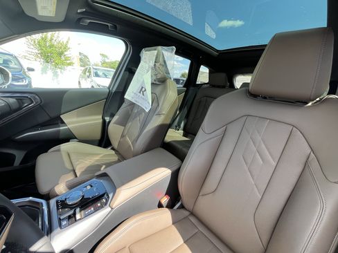 Used 2025 BMW X3 xDrive30i w/ Premium Package image 15