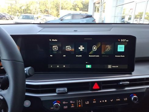 New 2026 Kia Sorento S FWD image 18