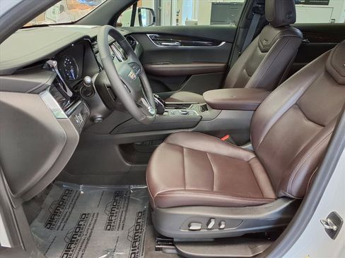 Certified 2022 Cadillac XT6 Premium Luxury image 21