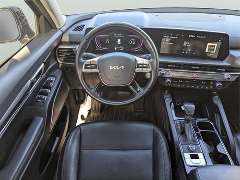 Used 2024 Kia Telluride S w/ S Sunroof Package FWD image 14