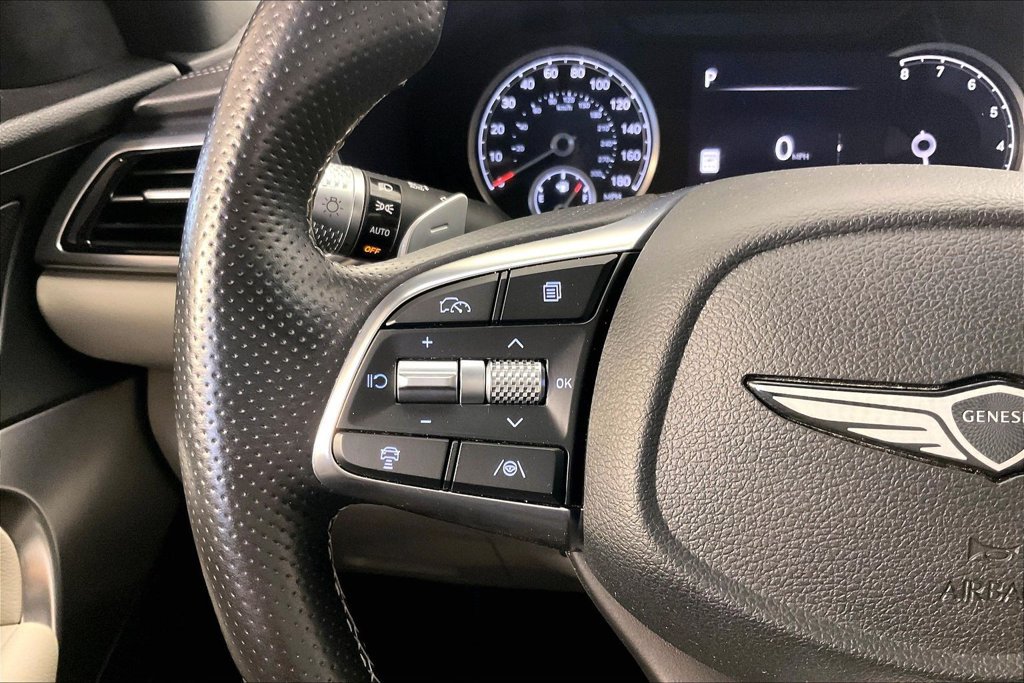 Used 2025 Genesis G70 2.5T RWD image 22