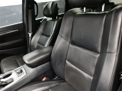 Used 2020 Jeep Grand Cherokee Limited w/ Luxury Group II image 31