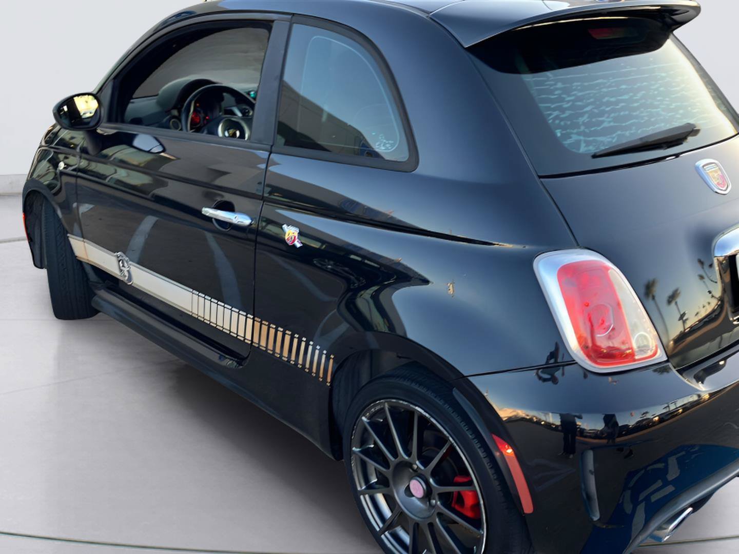 Used 2013 FIAT 500 Abarth w/ Comfort/Convenience Group FWD image 6