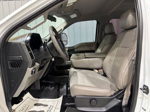 Used 2018 Ford F250 XL w/ Power Equipment Group image 11