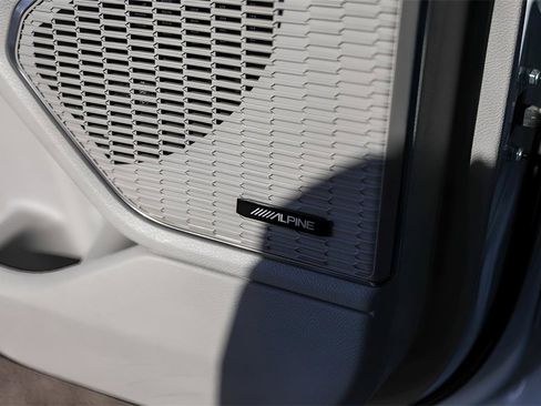 Used 2023 Jeep Grand Cherokee Summit w/ Luxury Tech Group V image 31