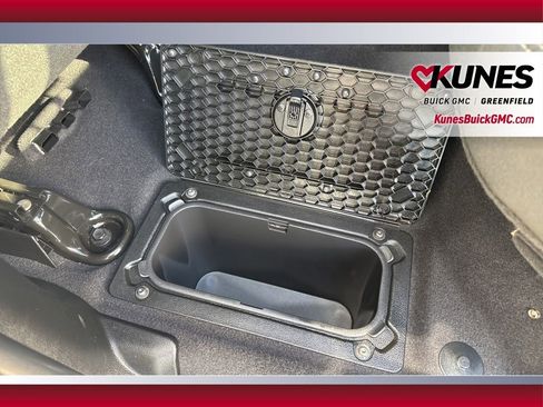 Used 2025 RAM 2500 Big Horn AWD/4WD image 35