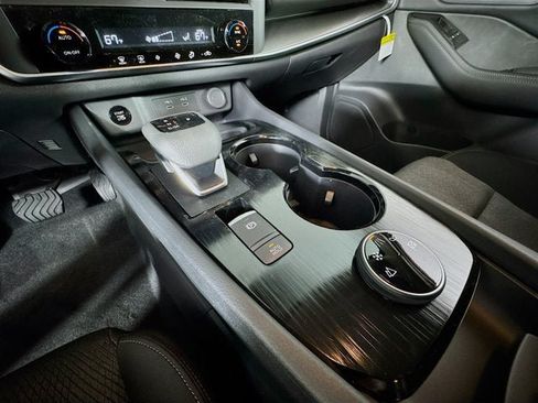 New 2026 Nissan Rogue SV AWD/4WD image 14