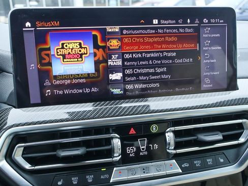 Used 2025 BMW X4 M40i w/ Premium Package image 5