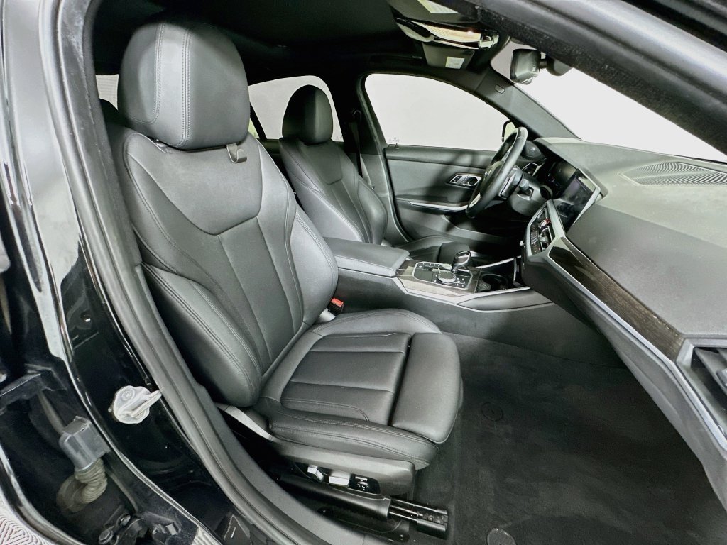 Used 2019 BMW 330i Sedan w/ Premium Package RWD image 29