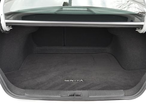 Certified 2023 Nissan Sentra SV image 20