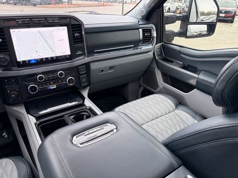 Used 2024 Ford F350 Limited w/ FX4 Off-Road Package image 25