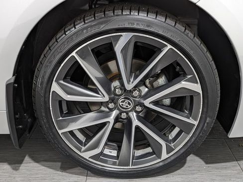 Used 2022 Toyota Corolla SE FWD image 30