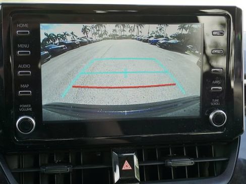 Used 2020 Toyota Corolla LE FWD image 14
