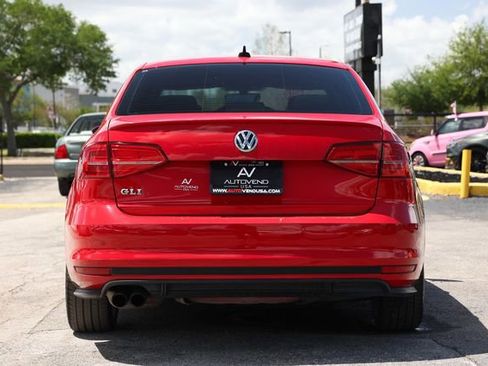 Used 2017 Volkswagen Jetta GLI image 10