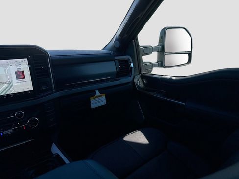 New 2026 Ford F350 Platinum w/ FX4 Off-Road Package image 29