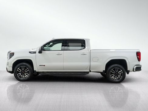 Used 2024 GMC Sierra 1500 AT4 AWD/4WD image 2