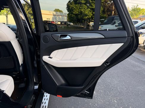 Used 2019 Mercedes-Benz GLE 63 AMG S image 29