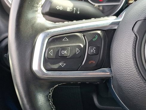 Used 2021 Jeep Wrangler Unlimited Sahara AWD/4WD image 21