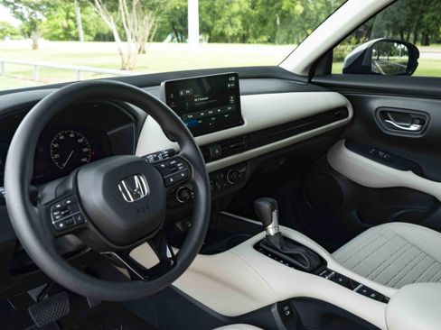 Used 2026 Honda HR-V LX image 16