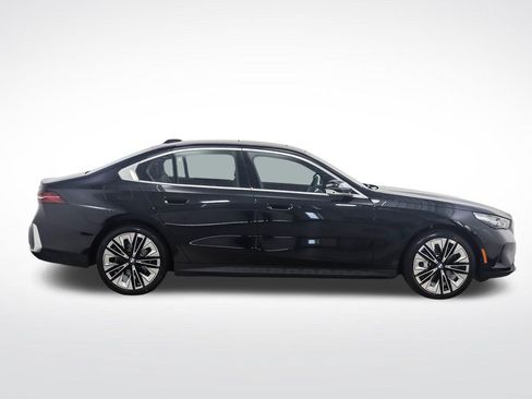 Used 2026 BMW 530i xDrive AWD/4WD image 6