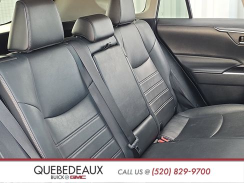 Used 2021 Toyota RAV4 XLE Premium w/ Carpet Mat Package (TMS) FWD image 27