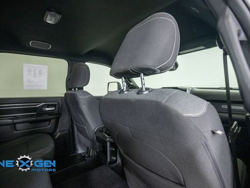 Used 2024 RAM 2500 Big Horn w/ Night Edition AWD/4WD image 35