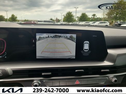 Certified 2025 Kia Telluride S FWD image 30